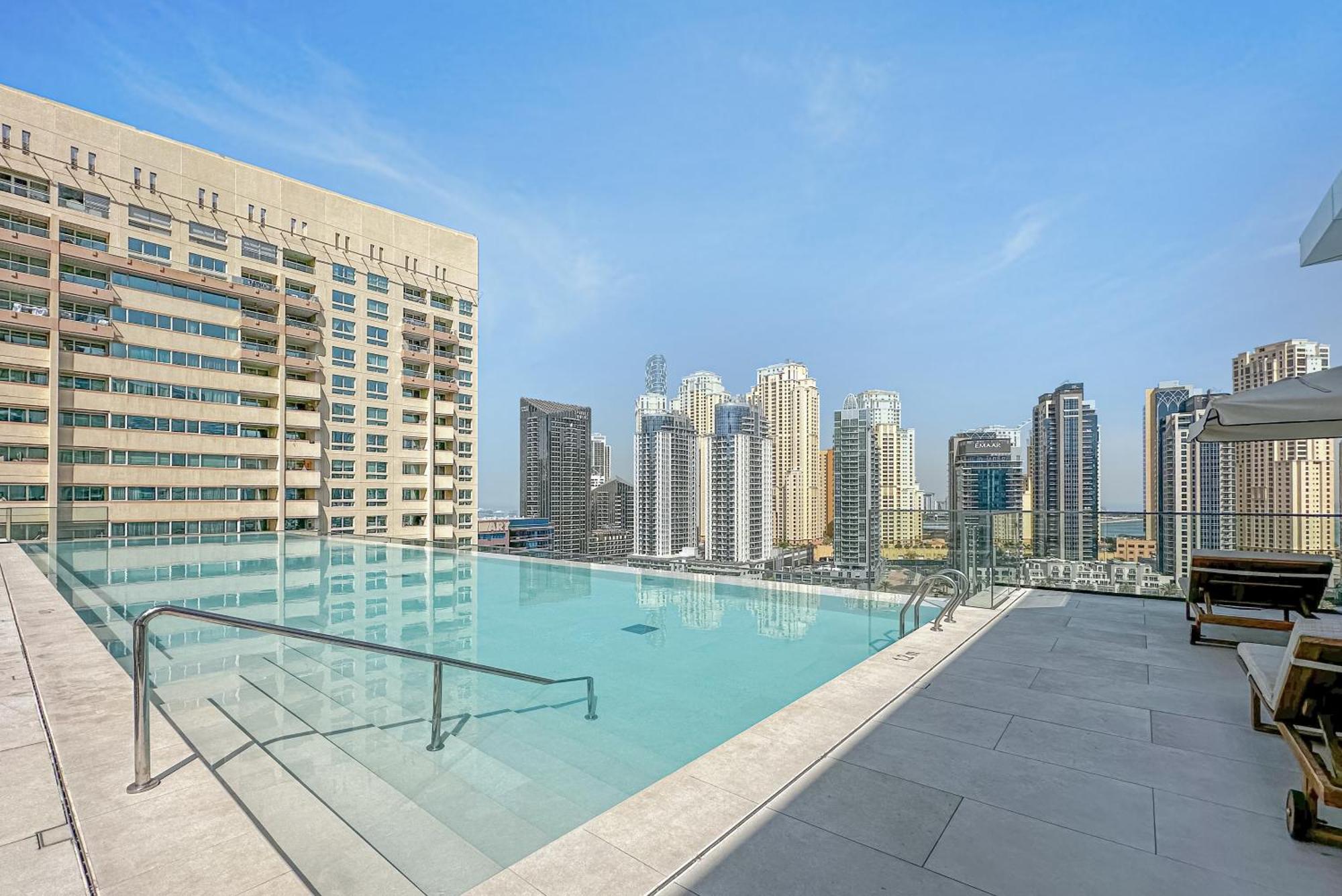 Modern 2Br High Floor Haven In Vida Dubai Marina Appartement Buitenkant foto