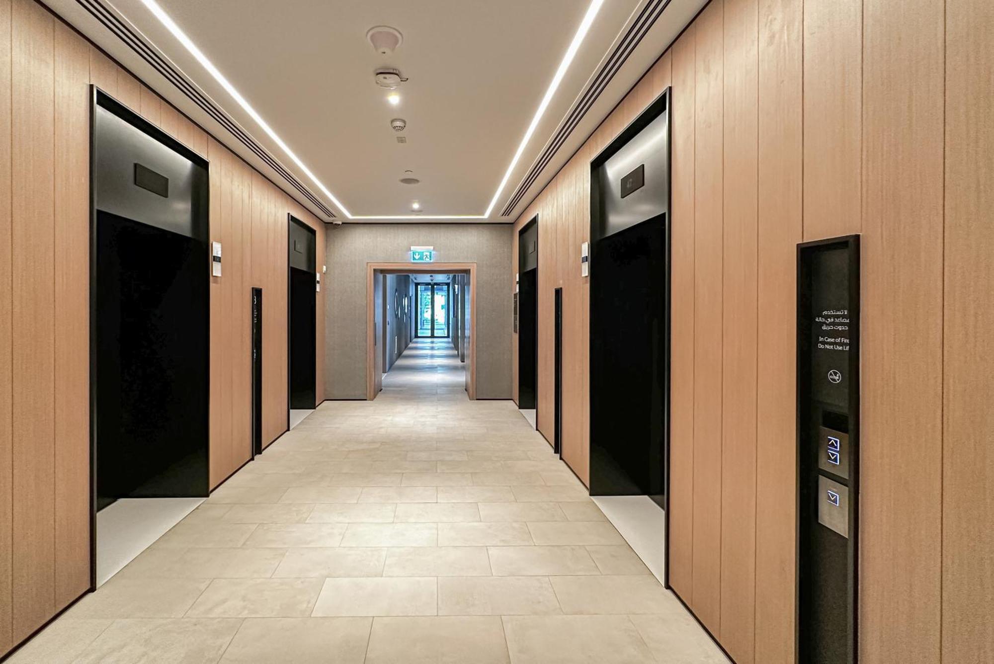 Modern 2Br High Floor Haven In Vida Dubai Marina Appartement Buitenkant foto