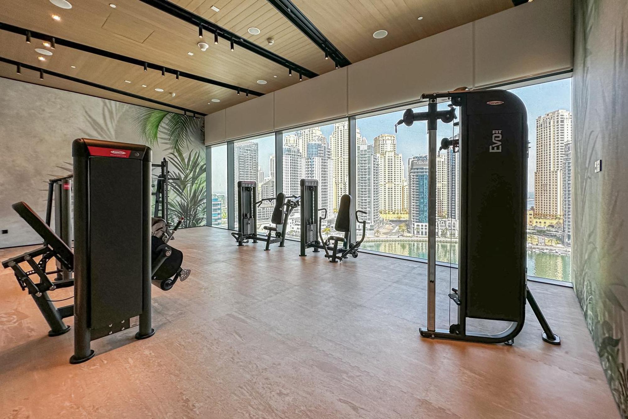 Modern 2Br High Floor Haven In Vida Dubai Marina Appartement Buitenkant foto