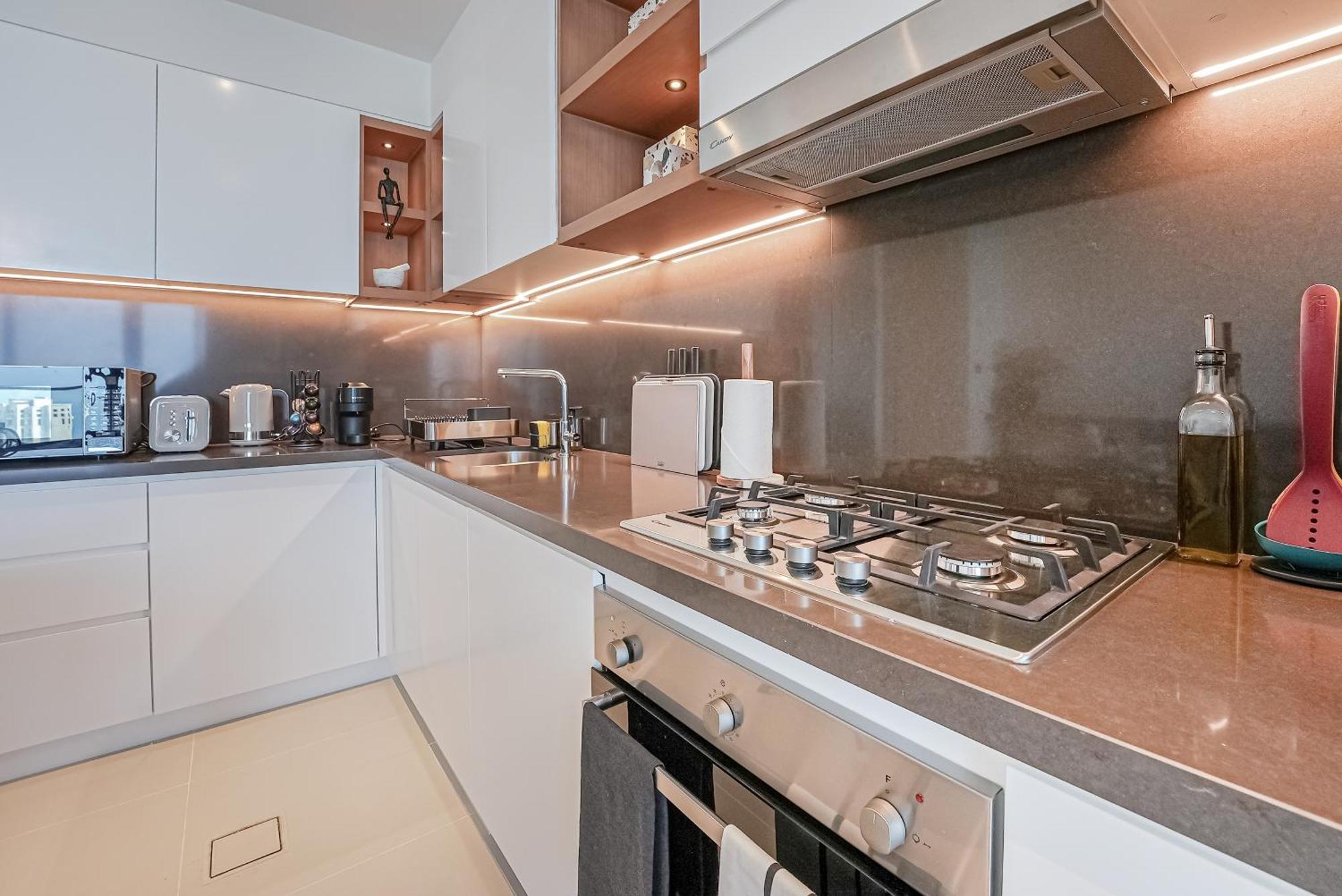 Modern 2Br High Floor Haven In Vida Dubai Marina Appartement Buitenkant foto