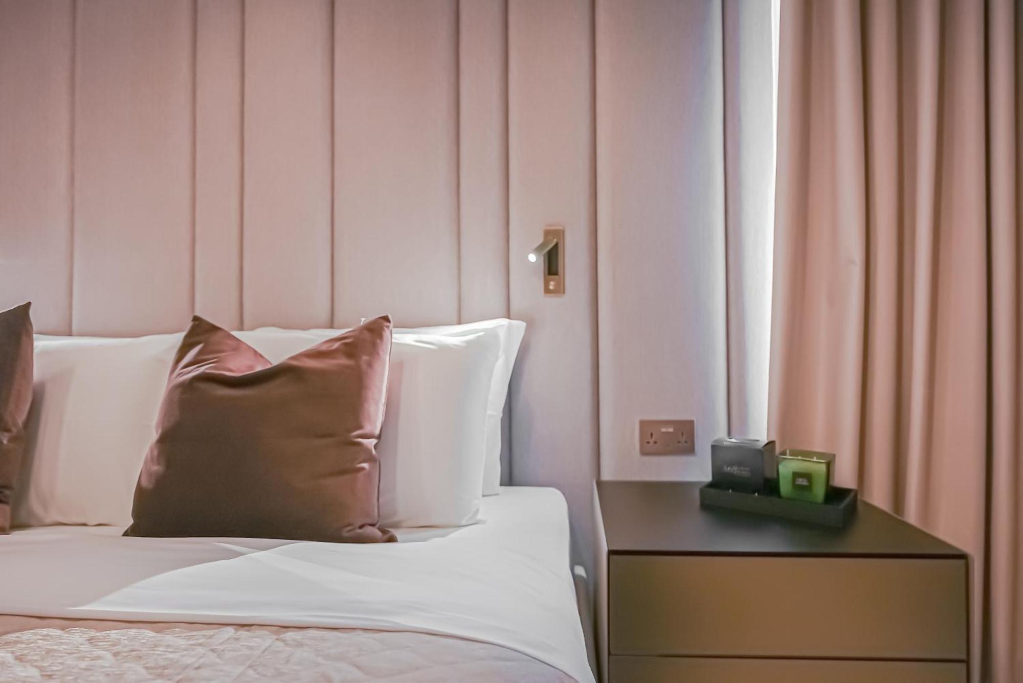 Modern 2Br High Floor Haven In Vida Dubai Marina Appartement Buitenkant foto